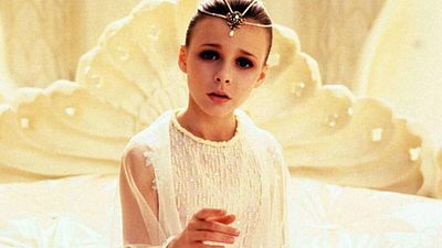 Esta actriz brilló en una de las películas más icónicas de los 80 y se retiró de la actuación antes de cumplir 11 años noticias imagen