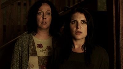 La película debut del director de ‘M3GAN 2.0’ es una comedia de terror que no debes perderte y dura menos de dos horas noticias imagen