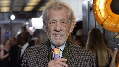 "¿Le importas a alguien? A mí no": Este fue el homenaje que la estrella de 'El Señor de los Anillos' recibió de la Reina Isabel noticias imagen