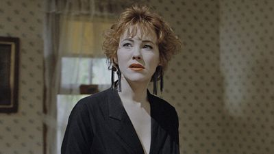 Esta estrella de 'Beetlejuice' conoció a su esposo mientras grababa la película de Tim Burton noticias imagen