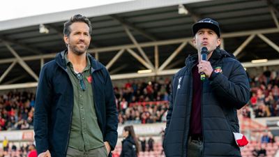 Es oficial: Habrá segunda temporada de ‘Bienvenidos a Wrexham’, la serie documental del equipo de fútbol de Ryan Reynolds