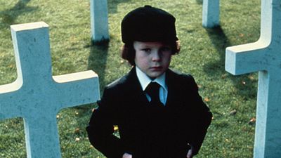 Es una de las mejores películas de terror y su  escena del cementerio es inolvidable noticias imagen