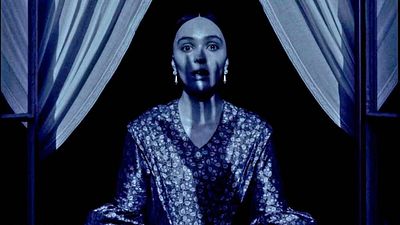 "Me veo genial y estoy muerto": Robert Eggers explica la diferencia entre su 'Nosferatu' y los vampiros anteriores noticias imagen