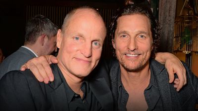 Woody Harrelson está dispuesto a hacerse una prueba de ADN para confirmar si Matthew McConaughey es su hermano