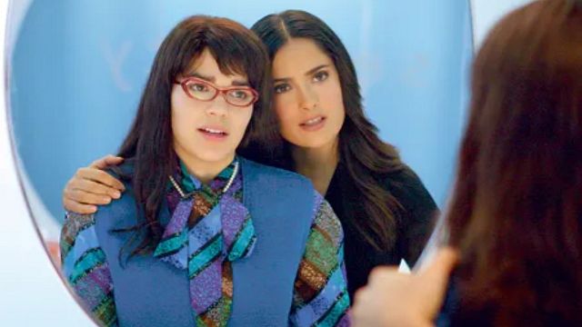 ¡Nadie había notado esta conexión entre Salma Hayek y 'Betty la fea'! noticias imagen