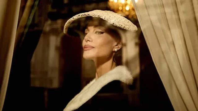 Angelina Jolie luce irreconocible en su nueva película 'María'
