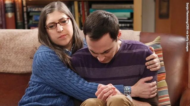 "Con todo respeto a Jim Parsons, estaría súper feliz": La actriz de 'The Big Bang Theory' apoya la idea de un reboot noticias imagen