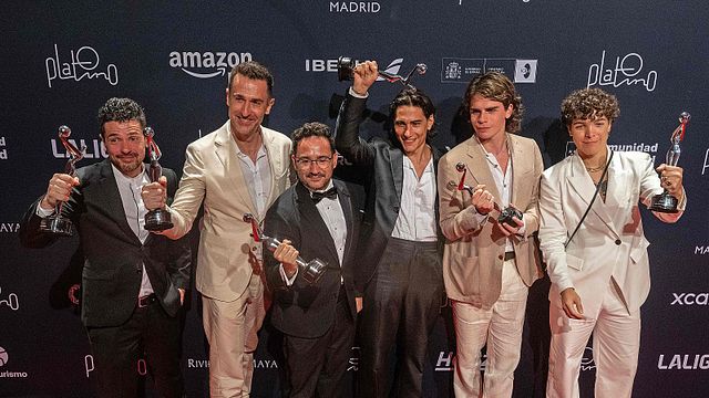 Así se vivieron los Premios Platino Xcaret con 'La sociedad de la nieve' y más celebridades en la red carpet noticias imagen