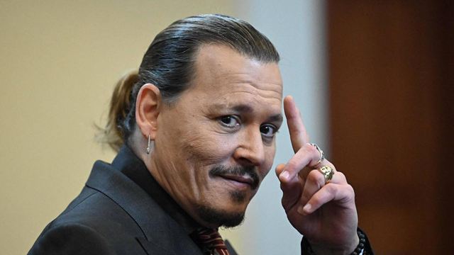 Tras una sobreexcitación en una noche de fiesta, Johnny Depp fue hallado inconsciente en la habitación de un hotel en Hungría