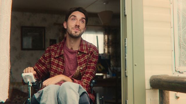 Conoce la historia de George Robinson, el actor que interpreta a 'Isaac' en 'Sex Education' de Netflix noticias imagen