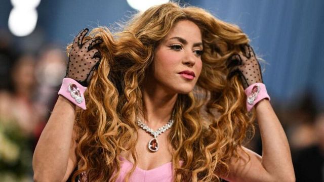 ¿Qué pasó con el look de Shakira en la Met Gala? Esto dicen sus fans y las críticas en redes sociales noticias imagen