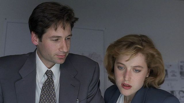 “Al final, no pude hablar más de eso”: Gillian Anderson y David Duchovny pasaban semanas sin hablarse en el set de 'Expedientes secretos X' noticias imagen