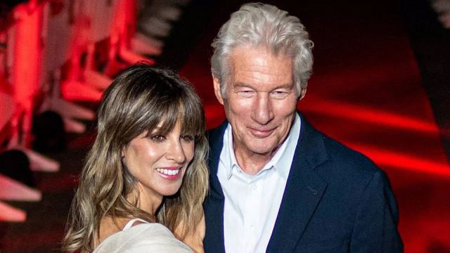¿Quién es la esposa actual de Richard Gere? El actor se convirtió en padre a los 70 años tras casarse con una activista española noticias imagen