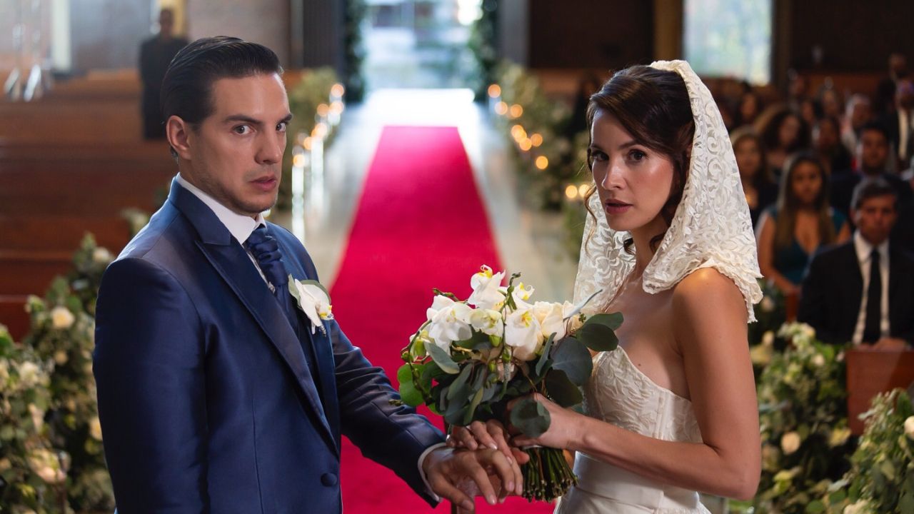 Vahdir Dérbez y Laura Londoño protagonizan 'Yo no soy Mendoza'