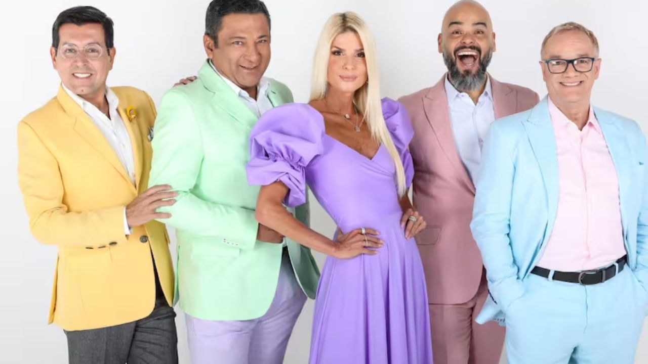 Carlos Vargas (segundo de der. a izq.) relató su experiencia