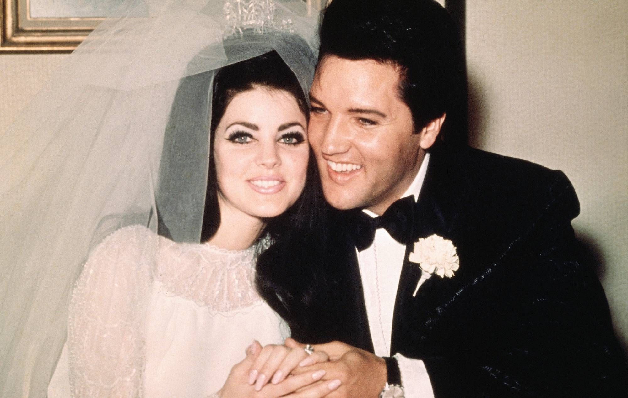 Priscilla y Elvis Presley.